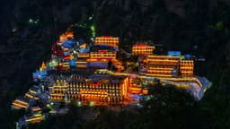 Pagalabtsa La Pass Bhutan – Trekkers at 4,170m with Panoramic Dagala Range Views